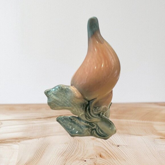 Mid Century Hull Pottery Ebb Tide Conch Bud Vase Peach Green 7" MCM Vintage "B" - Picture 11 of 13